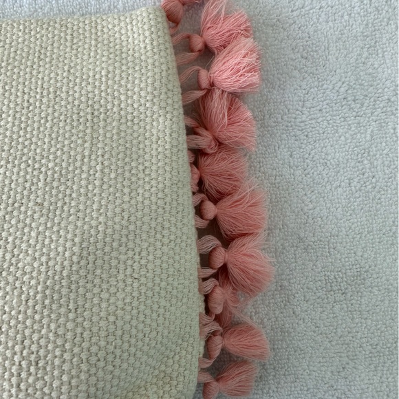 Shiraleah 12” x 8 “ Cosmetic NWT Boho Zip Bag Cream & Pink Lined Thick Plastic - Picture 5 of 8